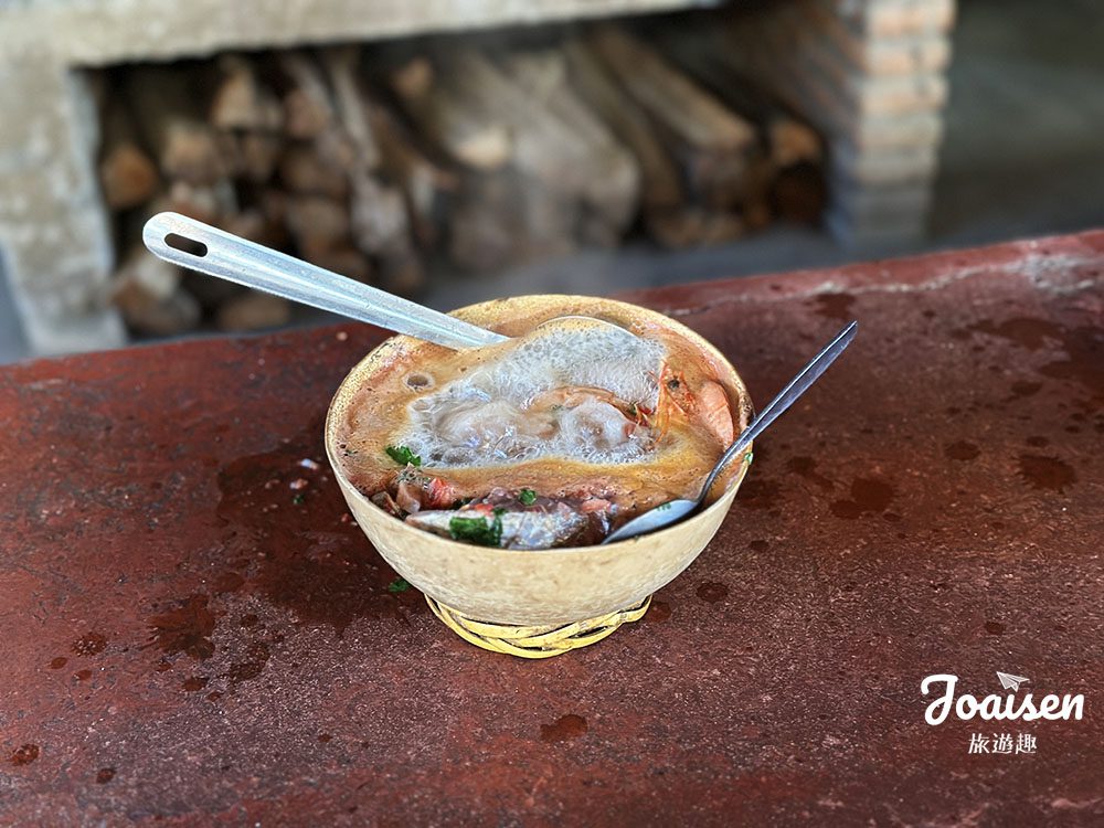 ▲ Caldo de piedra