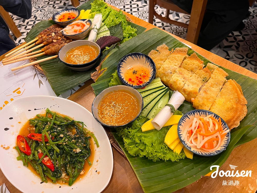 【越南】峴港必吃美食！7家在地人也排隊的餐廳和甜點